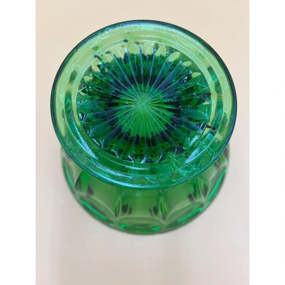 Vintage Emerald Green Glass Bowl: Decorative Panel Design